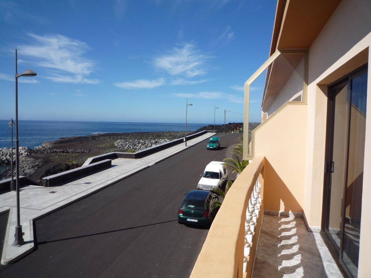 Vv 122 Con Balcon En Primera Linea De Mar La Restinga Exterior photo